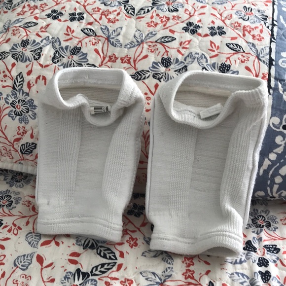 ❌SOLD❌Volleyball pads - Picture 2 of 2